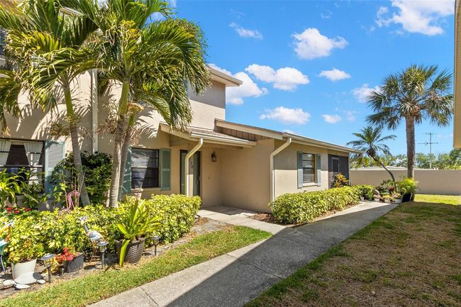 APT-130 - 2131 Ridge Rd S, Townhouse with 2 bedrooms, 3 bathrooms and null parking in LARGO FL | Image 28