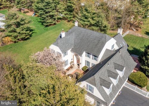 4 N Longfellow Dr, West Windsor, NJ, 08550-2238 | Card Image