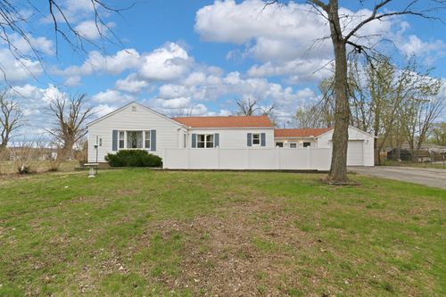 3709 Morton Dr, East Moline, IL, 61244-1948 | Card Image