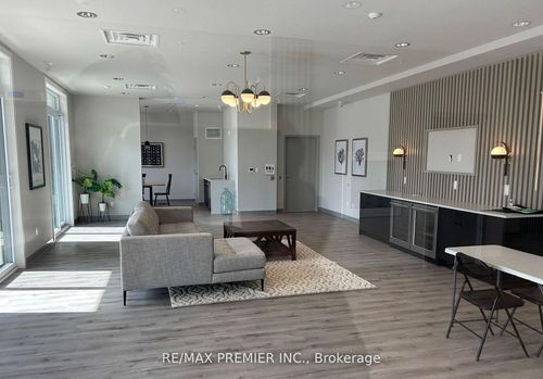 606-107 Roger St, Waterloo, ON, N2J0G3 | Card Image