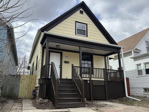 1801 S 77th St, WEST ALLIS, WI, 53214 | Card Image
