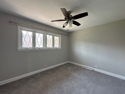 8517 Carmen Ave, Chicago, IL, 60656-2705 | Card Image