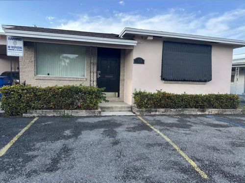 126 W Blue Heron Blvd, Riviera Beach, FL, 33404-4429 | Card Image