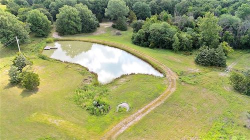 5298 Chihuahua Rd, Higginsville, MO, 64037-2104 | Card Image