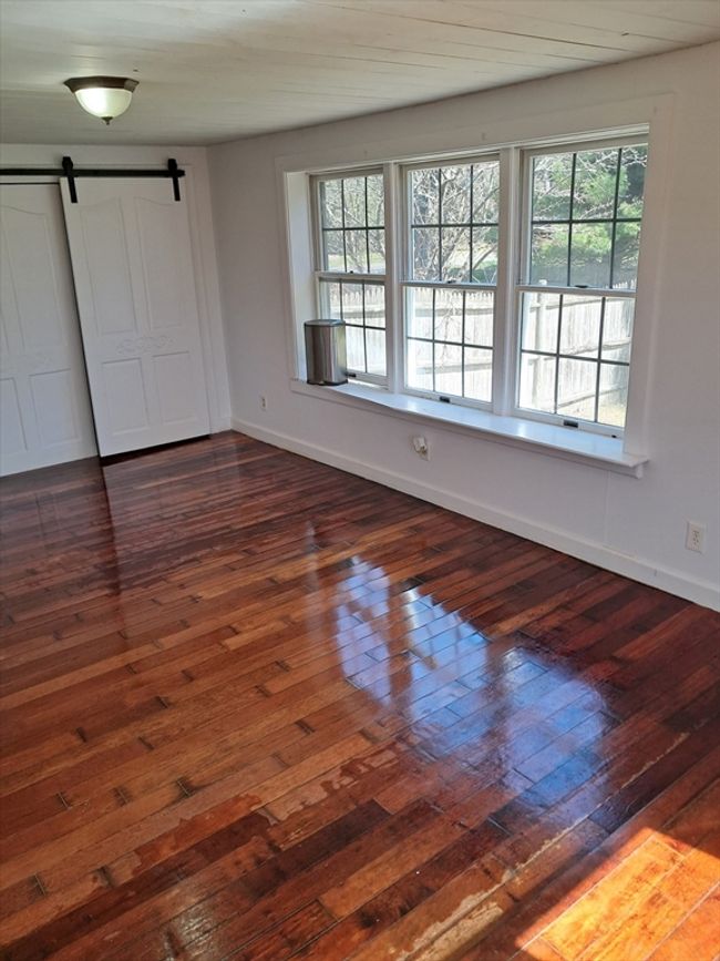 27 Hill St, House other with 3 bedrooms, 2 bathrooms and 4 parking in Raynham MA | Image 12
