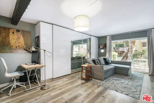 a122-5460 White Oak Ave, Encino, CA, 91316-3830 | Card Image