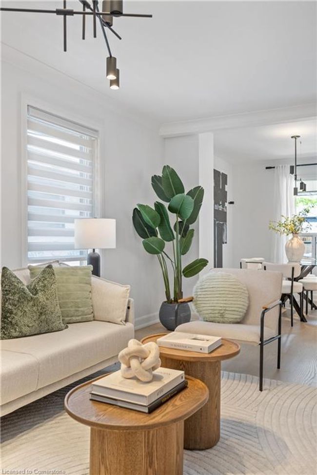 34 Holley Ave, House other with 4 bedrooms, 2 bathrooms and 4 parking in York ON | Image 9