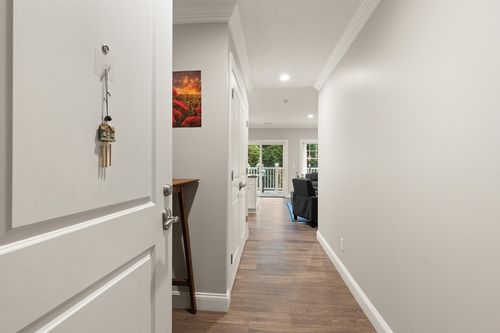 unit-102-181 S Franklin St, Holbrook, MA, 02343-1489 | Card Image