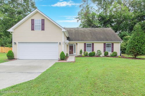 200 Dawn Ct, Jacksonville, NC, 28540-4245 | Card Image