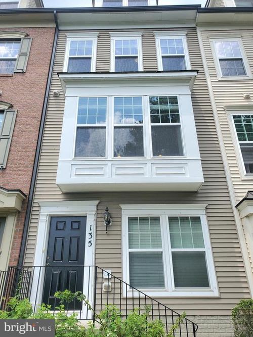 2902-135 Prado Ln, CLARKSBURG, MD, 20871-6316 | Card Image