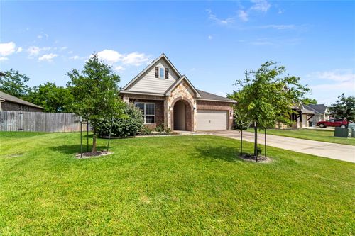 2905 Archer Dr, Bryan, TX, 77808-1464 | Card Image