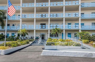 204 - 2850 59 Th Street S, Condo with 1 bedrooms, 1 bathrooms and null parking in Gulfport FL | Image 2