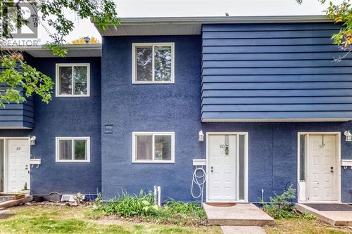 251 90 Ave Se, Calgary, AB, T2J0A4 | Card Image