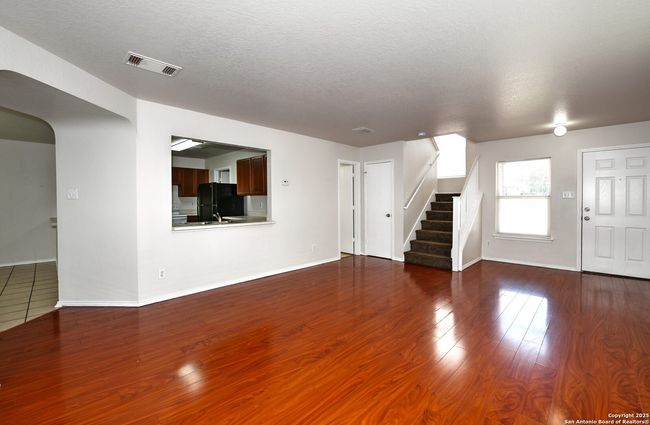 9042 Twinceek Farm, House other with 3 bedrooms, 3 bathrooms and null parking in Converse TX | Image 8
