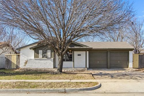 1611 Cascade St, Mesquite, TX, 75149-2333 | Card Image