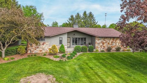 N8060 Maass Road, SEYMOUR, WI, 54165 | Card Image