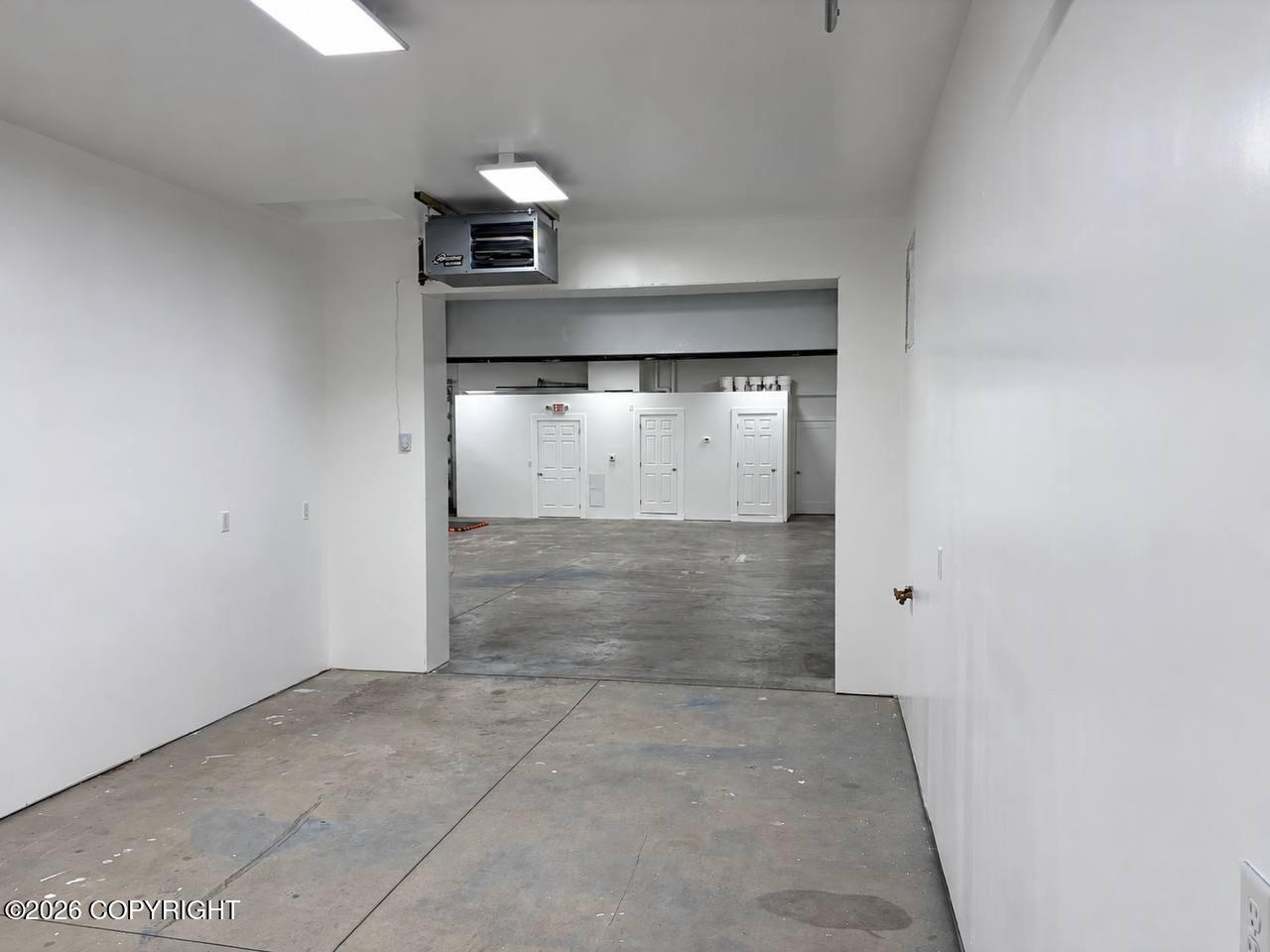 Commercial Lease in Eagle River