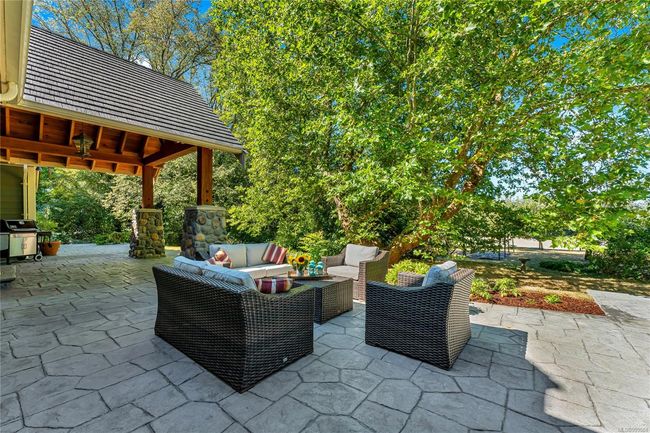 6140 Lakes Rd, House other with 5 bedrooms, 5 bathrooms and 4 parking in Duncan BC | Image 39