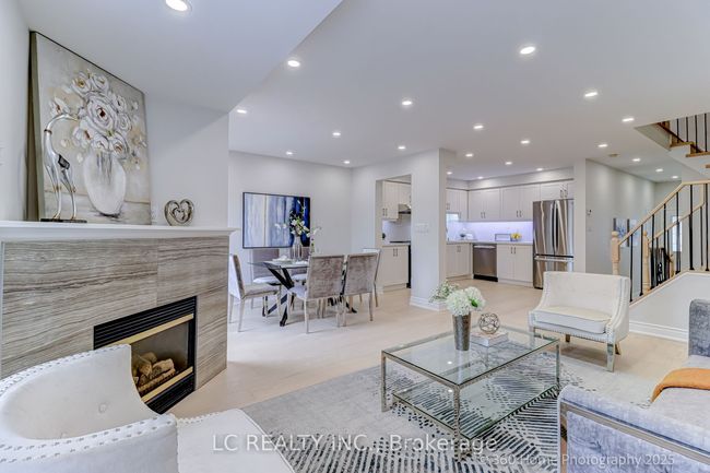 17A Silver Stream Ave, House attached with 4 bedrooms, 4 bathrooms and 2 parking in Richmond Hill ON | Image 10