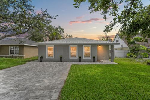 3135 W Varn Ave, Tampa, FL, 33611-5232 | Card Image
