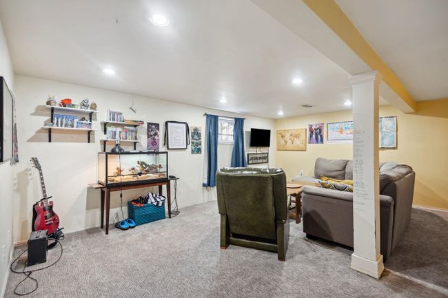1216 Edinburgh St, House other with 5 bedrooms, 3 bathrooms and 2 parking in New Westminster BC | Image 32