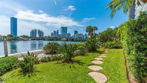 apt-6-19707 Turnberry Way, Aventura, FL, 33180-2502 | Card Image