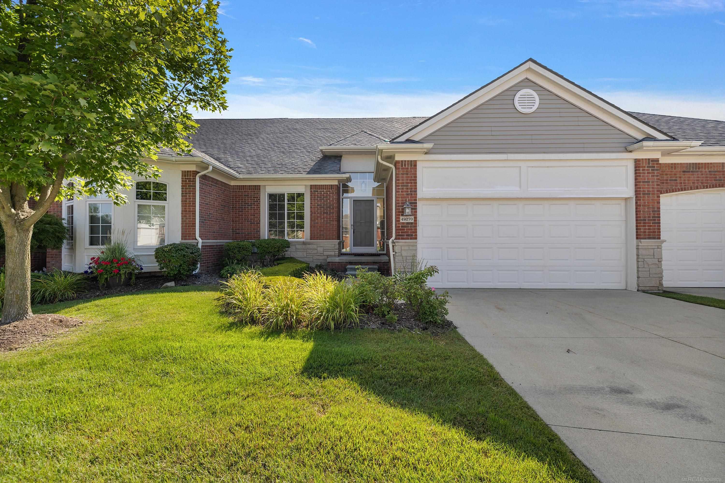 Village Pointe Dr, Shelby Township, MI 48315