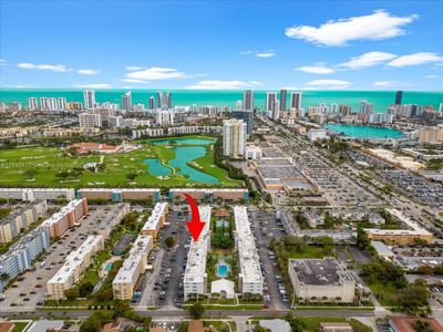 7C - 200 Ne 12th Ave, Condo with 2 bedrooms, 2 bathrooms and null parking in Hallandale Beach FL | Image 3