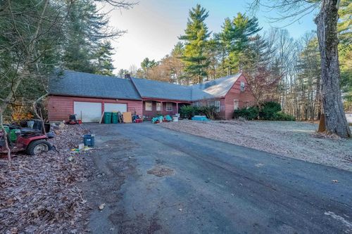 1 Exeter Rd, Kingston, NH, 03848-3109 | Card Image
