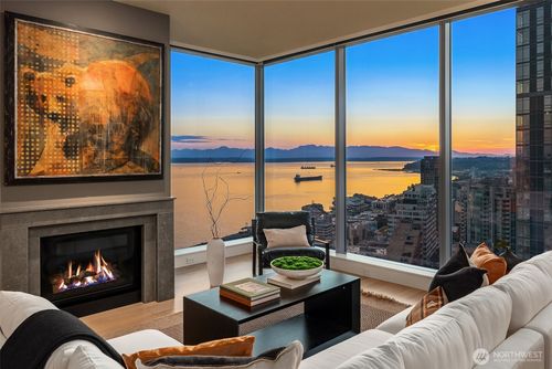 apt-3101-1521 2nd Ave, Seattle, WA, 98101-4524 | Card Image