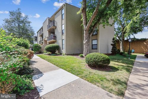 67-103-110 Duvall Ln, GAITHERSBURG, MD, 20877-1647 | Card Image