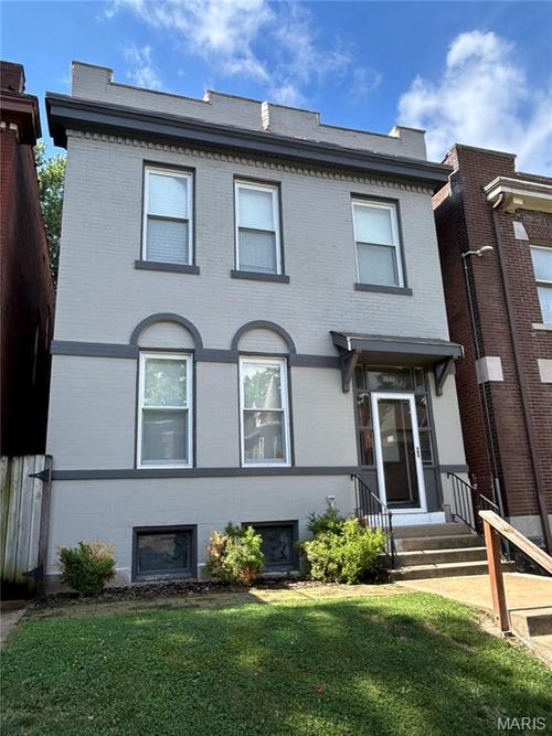 3648 Russell Blvd, Saint Louis, MO, 63110-3706 | Card Image