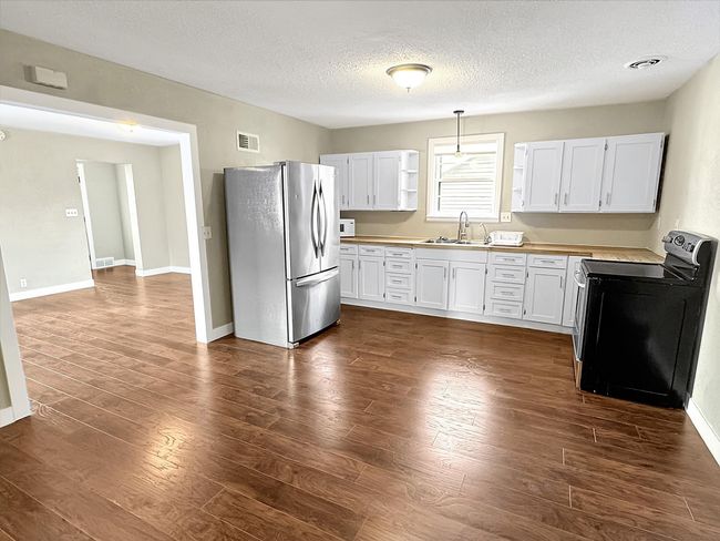 Kitchen | Image 5