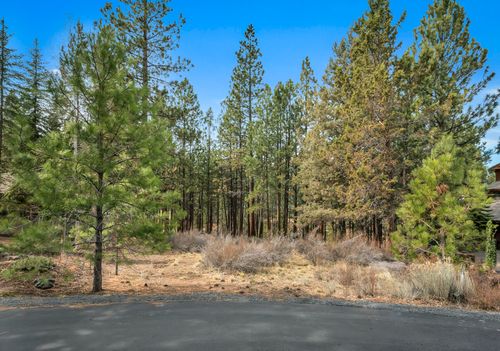 19374 Rim Lake Ct, Bend, OR, 97702-1162 | Card Image