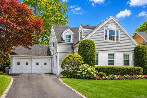 47 Brookfield Pl, Pleasantville, NY, 10570-2107 | Card Image