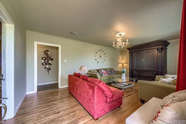 660 Ranch Road 1, House other with 3 bedrooms, 1 bathrooms and null parking in Stonewall TX | Image 5
