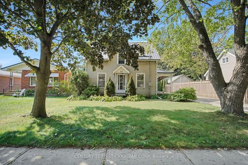 104 St Andrew St, Aylmer, ON, N5H2N3 | Card Image
