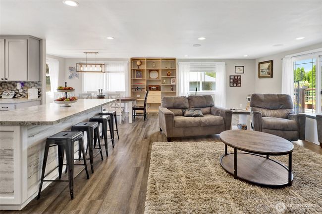 8984 Delta Line Rd, House other with 5 bedrooms, 3 bathrooms and 12 parking in Custer WA | Image 9
