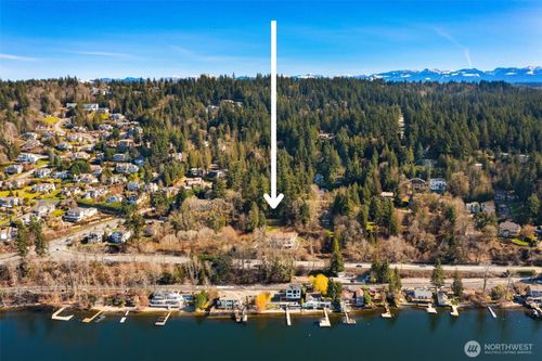 11 XX E Lake Sammamish Pkwy Se, Sammamish, WA, 98074 | Card Image