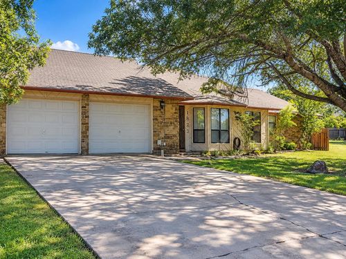 1823 Lacy Dr, Marble Falls, TX, 78654-4511 | Card Image
