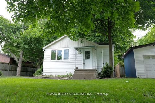5097 Ontario Ave, Niagara Falls, ON, L2E3R7 | Card Image