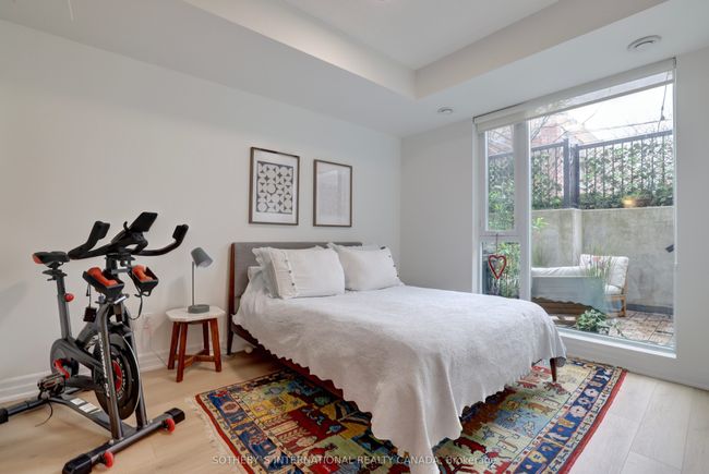 702 - 370 Wallace Ave, Condo with 3 bedrooms, 3 bathrooms and null parking in Toronto ON | Image 19