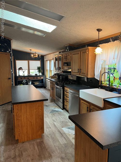 561 Bear Lake Ct, Kimball, MI, 48074-1353 | Card Image