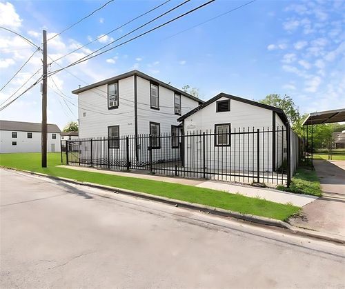 3126 Webster St, Houston, TX, 77004-1900 | Card Image