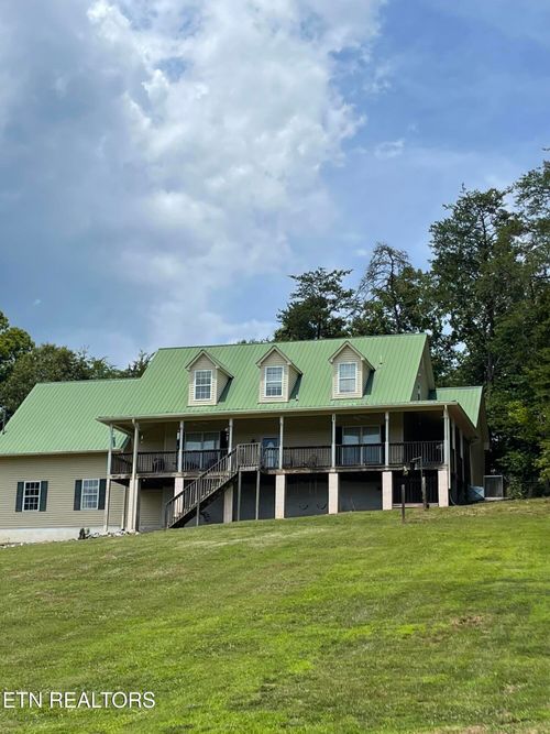 2117 Smith School Rd, Strawberry Plains, TN, 37871-1568 | Card Image