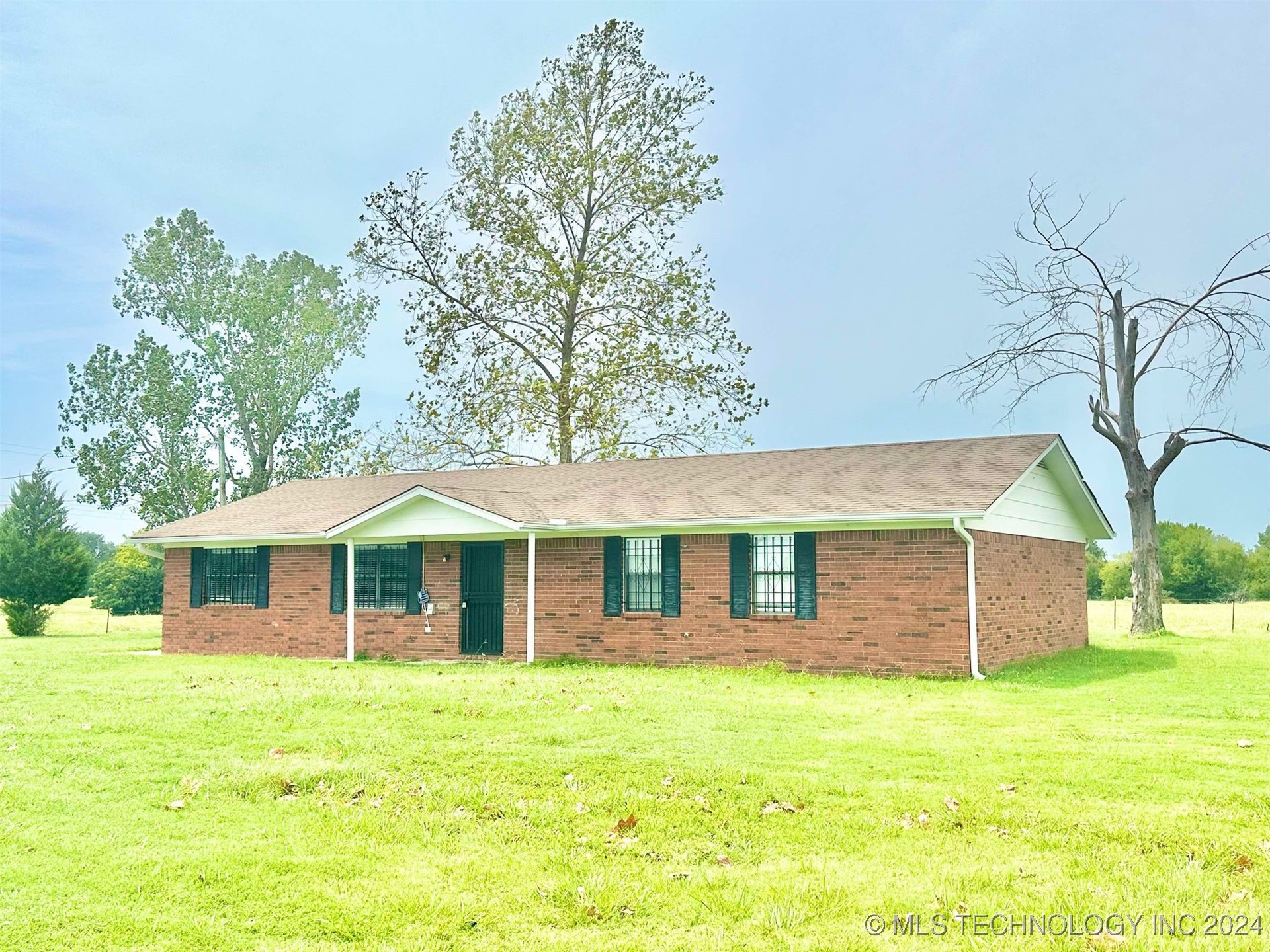 7 Rd, Stigler, OK 74462