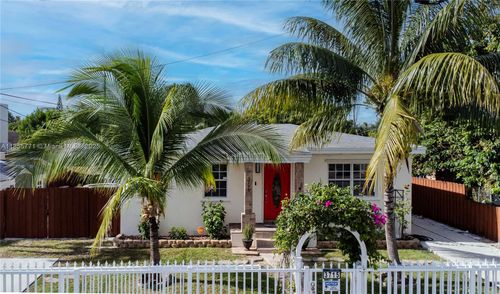 3715 Sw 29th St, Miami, FL, 33134-7335 | Card Image