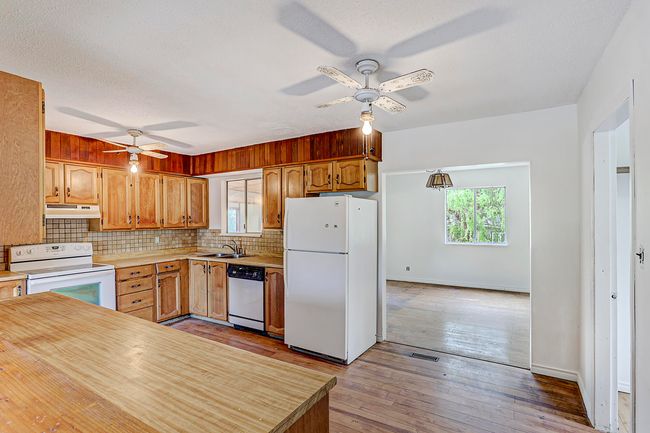 11735 210 St, House other with 5 bedrooms, 2 bathrooms and 4 parking in Maple Ridge BC | Image 4