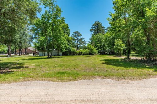 703 S Holly Ave, Cleveland, TX, 77327-5321 | Card Image