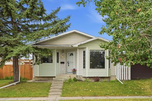 251 Erin Woods Dr Se, Calgary, AB, T2B2V8 | Card Image